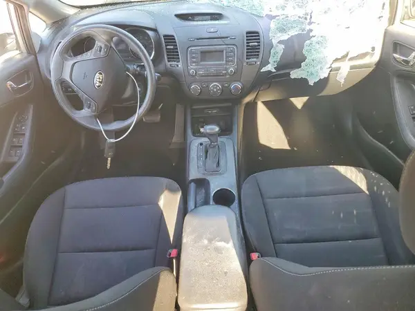 KNAFK4A66G5577642 2016 KIA FORTE - Image 8