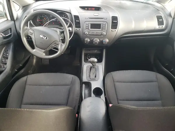 KNAFK4A66G5584283 2016 KIA FORTE - Image 8