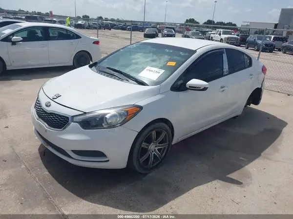KNAFK4A66G5584932 2016 KIA FORTE - Image 2