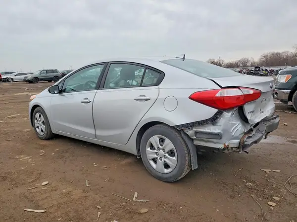 KNAFK4A66G5584994 2016 KIA FORTE - Image 2