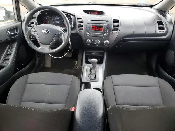 KNAFK4A66G5584994 2016 KIA FORTE - Image 8