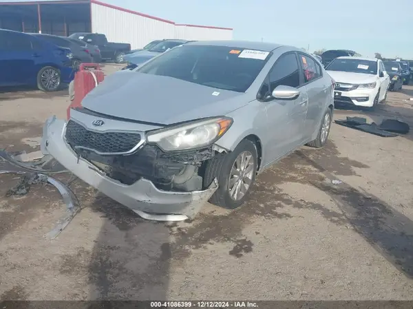 KNAFK4A66G5585773 2016 KIA FORTE - Image 2