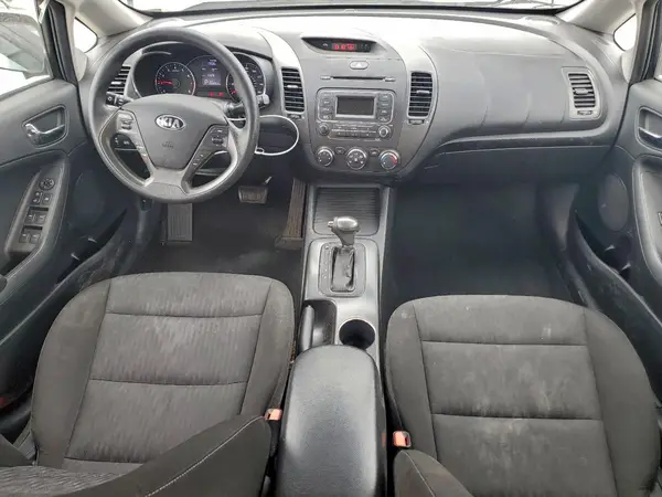 KNAFK4A66G5587474 2016 KIA FORTE - Image 8
