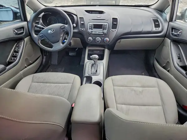 KNAFK4A66G5594358 2016 KIA FORTE - Image 8