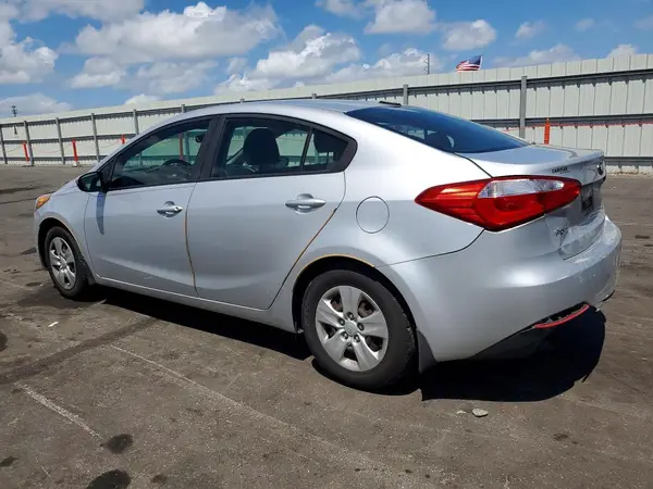 KNAFK4A66G5594408 2016 KIA FORTE - Image 2