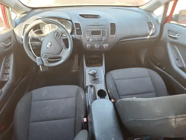 KNAFK4A66G5600868 2016 KIA FORTE - Image 8