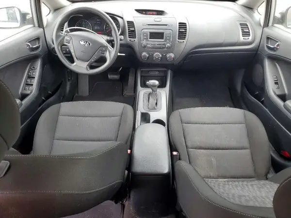 KNAFK4A66G5602751 2016 KIA FORTE - Image 8