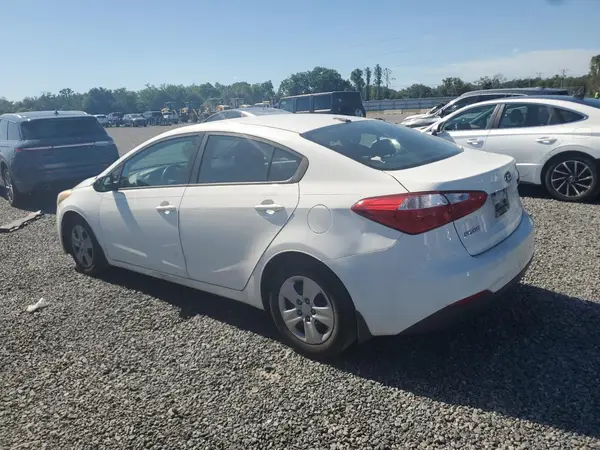 KNAFK4A66G5604211 2016 KIA FORTE - Image 2