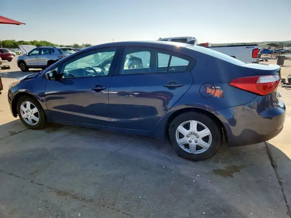 KNAFK4A66G5610901 2016 KIA FORTE - Image 2