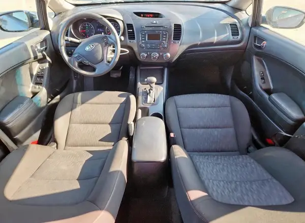 KNAFK4A66G5610901 2016 KIA FORTE - Image 8