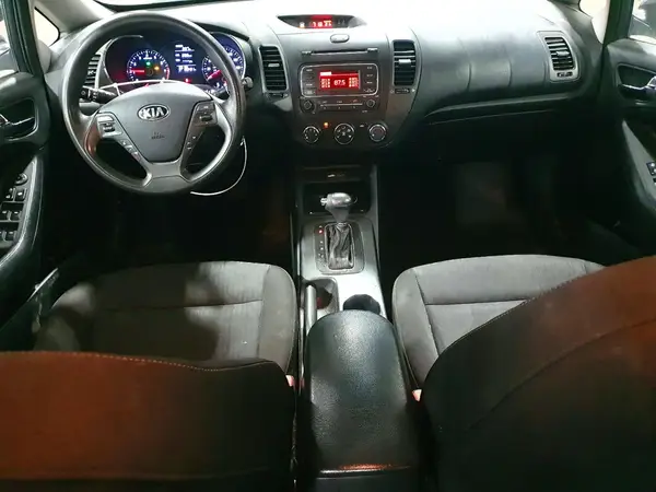 KNAFK4A66G5612213 2016 KIA FORTE - Image 8