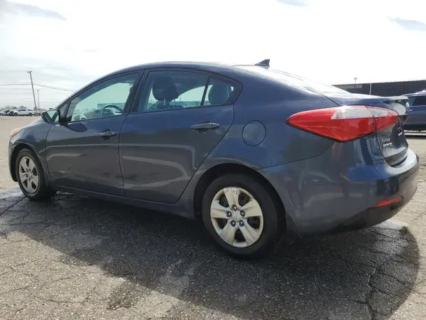KNAFK4A66G5612227 2016 KIA FORTE - Image 2