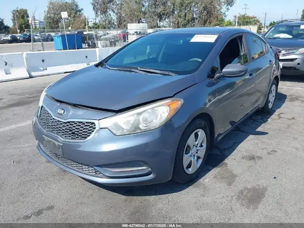 KNAFK4A66G5614835 2016 KIA FORTE - Image 2