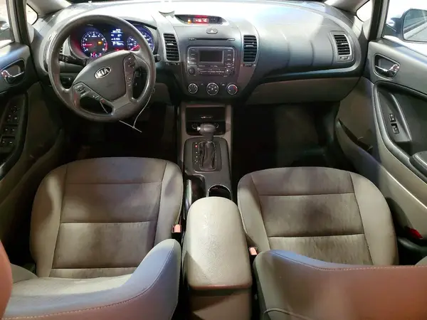 KNAFK4A66G5615337 2016 KIA FORTE - Image 8