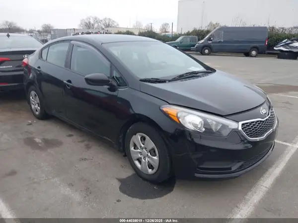KNAFK4A66G5615404 2016 KIA FORTE - Image 1