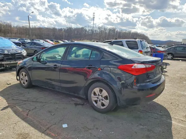 KNAFK4A66G5617007 2016 KIA FORTE - Image 2
