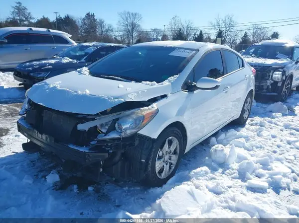 KNAFK4A66G5617511 2016 KIA FORTE - Image 2