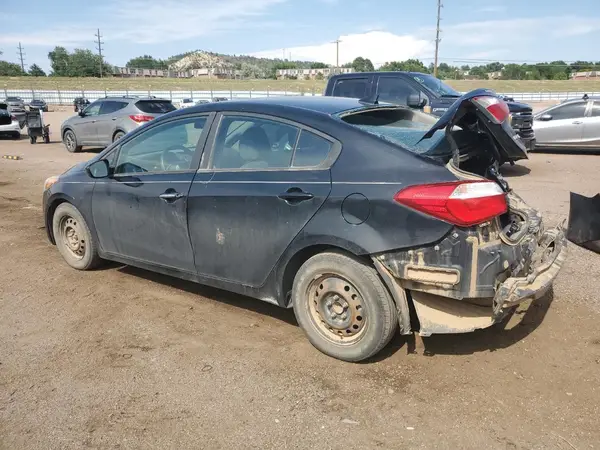 KNAFK4A66G5618996 2016 KIA FORTE - Image 2
