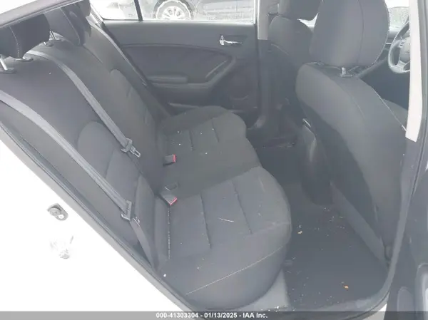 KNAFK4A66G5620280 2016 KIA FORTE - Image 8