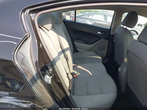 KNAFK4A67G5444856 2016 KIA FORTE - Image 8