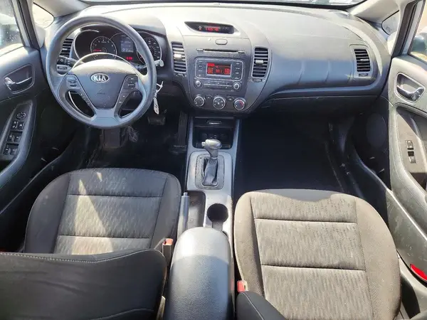 KNAFK4A67G5445196 2016 KIA FORTE - Image 8