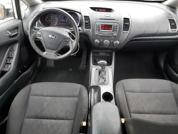 KNAFK4A67G5459809 2016 KIA FORTE - Image 8
