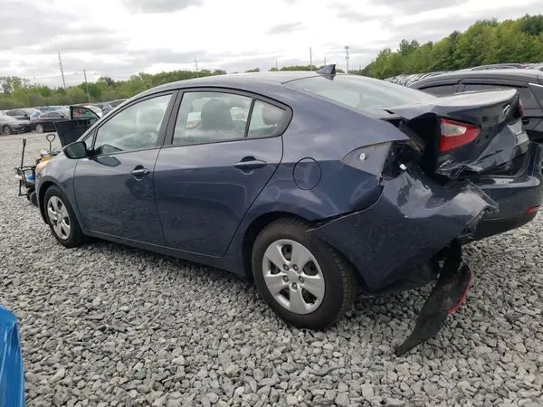 KNAFK4A67G5464136 2016 KIA FORTE - Image 2