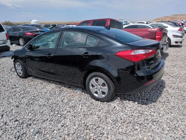 KNAFK4A67G5479798 2016 KIA FORTE - Image 2