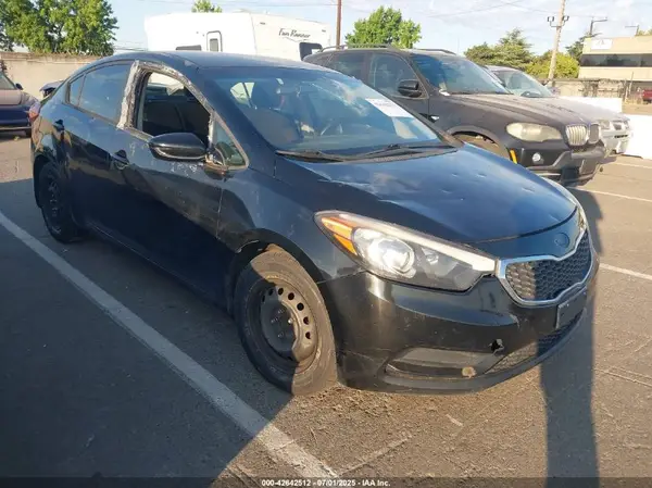 KNAFK4A67G5481535 2016 KIA FORTE - Image 1