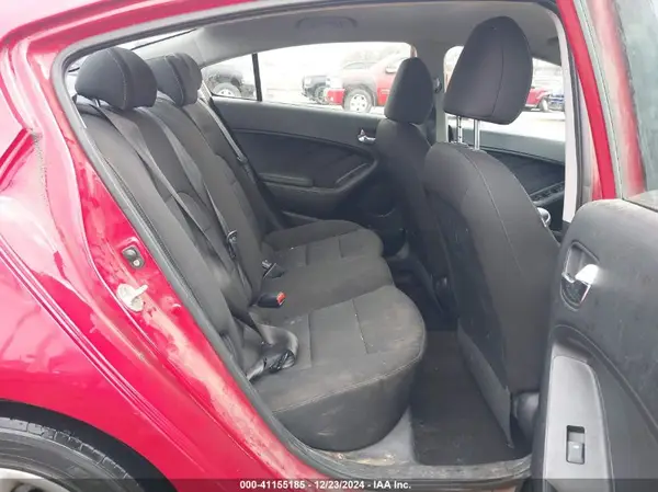 KNAFK4A67G5482152 2016 KIA FORTE - Image 8