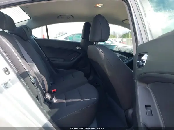 KNAFK4A67G5484290 2016 KIA FORTE - Image 8