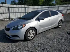 KNAFK4A67G5486590 2016 KIA FORTE