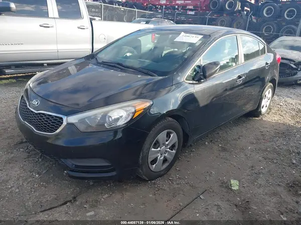 KNAFK4A67G5486993 2016 KIA FORTE - Image 2
