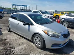 KNAFK4A67G5487223 2016 KIA FORTE