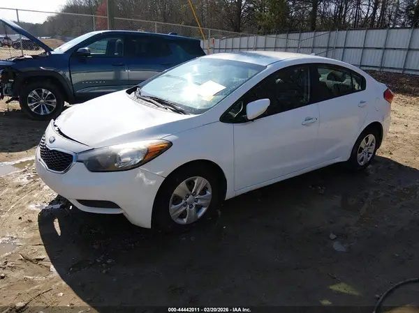 KNAFK4A67G5488226 2016 KIA FORTE - Image 2