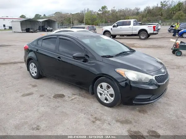KNAFK4A67G5493359 2016 KIA FORTE - Image 1