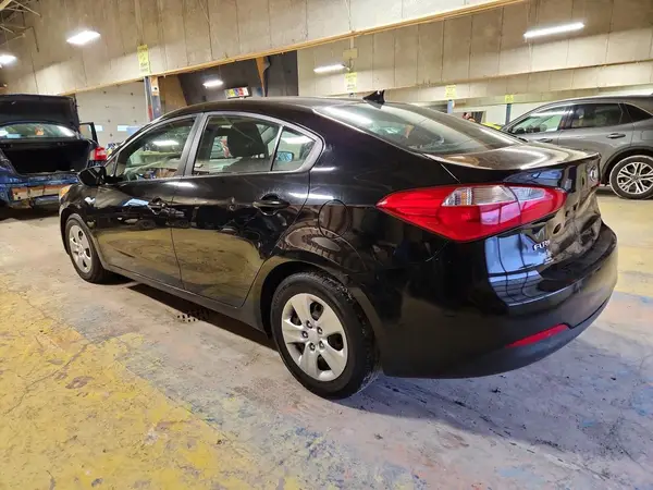 KNAFK4A67G5493474 2016 KIA FORTE - Image 2
