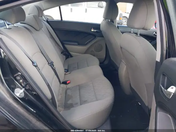 KNAFK4A67G5494933 2016 KIA FORTE - Image 8