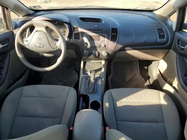 KNAFK4A67G5501380 2016 KIA FORTE - Image 8