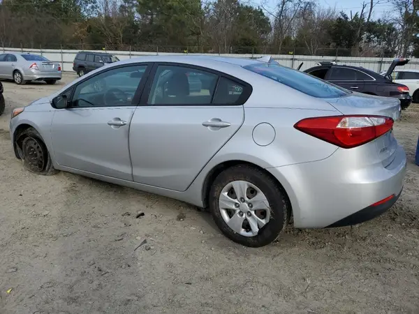 KNAFK4A67G5504201 2016 KIA FORTE - Image 2