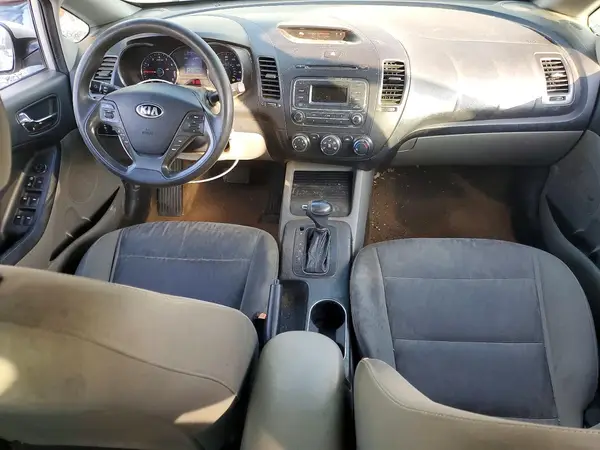 KNAFK4A67G5515361 2016 KIA FORTE - Image 8