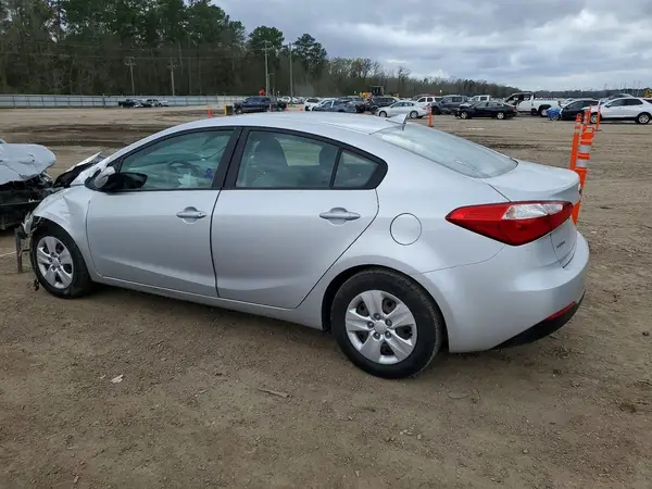 KNAFK4A67G5516462 2016 KIA FORTE - Image 2