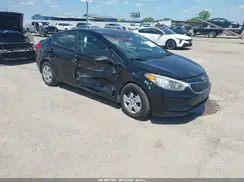 KNAFK4A67G5517997 2016 KIA FORTE
