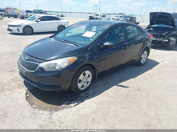 KNAFK4A67G5517997 2016 KIA FORTE - Image 2