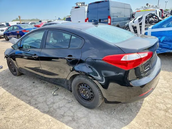KNAFK4A67G5521810 2016 KIA FORTE - Image 2