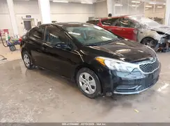 KNAFK4A67G5524240 2016 KIA FORTE