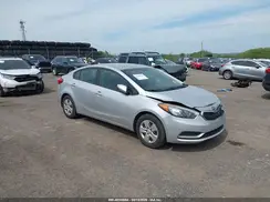 KNAFK4A67G5527901 2016 KIA FORTE