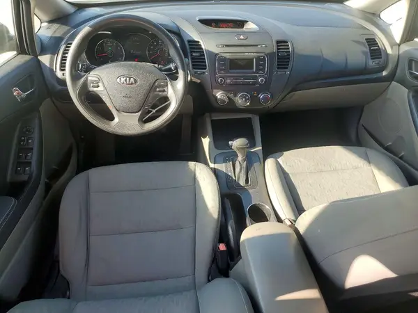 KNAFK4A67G5535027 2016 KIA FORTE - Image 8
