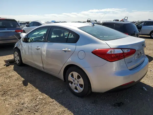 KNAFK4A67G5535738 2016 KIA FORTE - Image 2