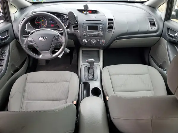 KNAFK4A67G5540275 2016 KIA FORTE - Image 8